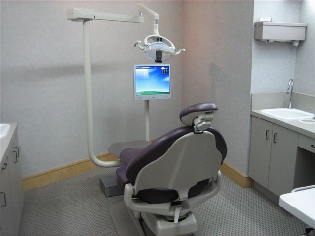 Treatment room at Chris Johns, DDS in Millbrae, CA where patients receive quality general dentistry services. 
